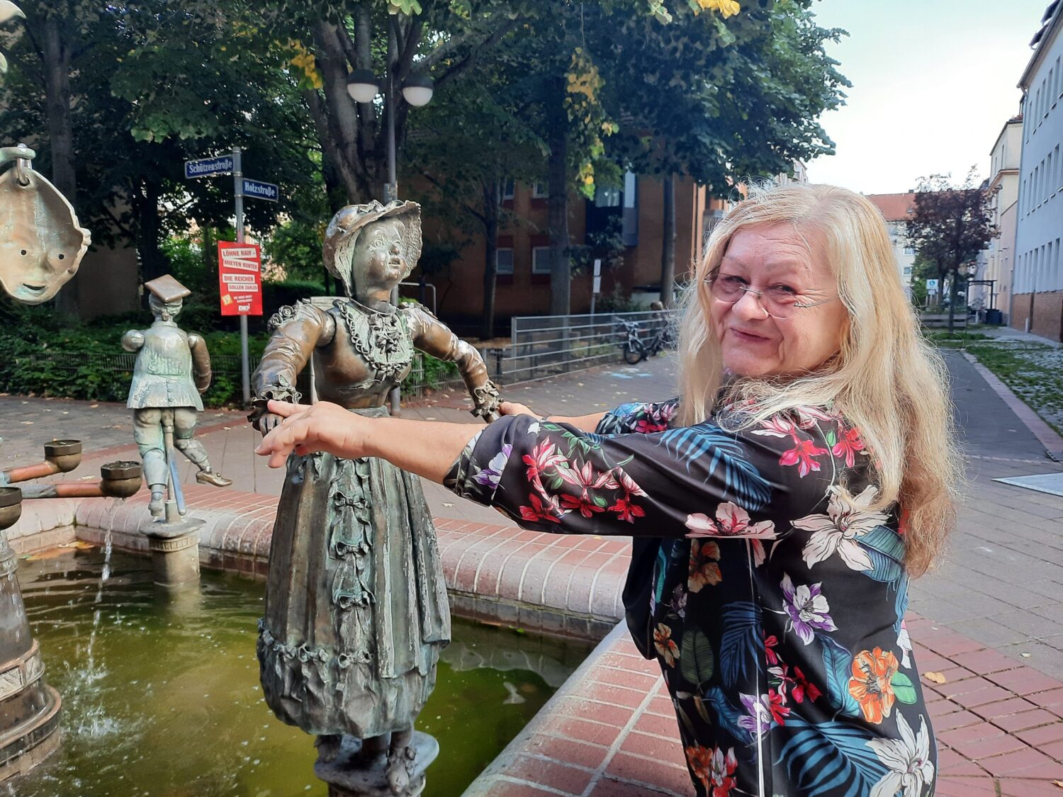 Südstadt Gliederpuppenbrunnen